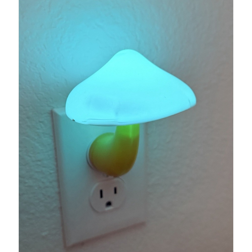 Mushroom Night Light Plug in Lamp Sensor Night Light 7 Different Colors Rotates - Picture 3 of 10